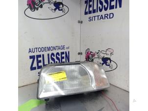 Gebruikte Rechter Koplamp Landrover Freelander Hard Top 2.5 V-6 Prijs € 42,00 Margeregeling aangeboden door Zelissen V.O.F. autodemontage