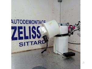 Gebruikte Benzinepomp Landrover Freelander Hard Top 2.5 V-6 Prijs € 131,25 Margeregeling aangeboden door Zelissen V.O.F. autodemontage