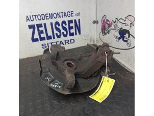 Gebruikte Wielophanging rechts-voor Volkswagen Polo IV (9N1/2/3) 1.2 12V Prijs € 31,50 Margeregeling aangeboden door Zelissen V.O.F. autodemontage