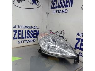 Gebruikte Rechter Koplamp Citroen Xsara Picasso (CH) 1.8 16V Prijs € 42,00 Margeregeling aangeboden door Zelissen V.O.F. autodemontage
