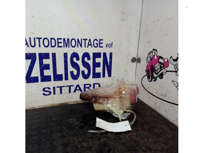Gebruikte Servo Oliereservoir Fiat Doblo Cargo (223) 1.9 D Prijs € 26,25 Margeregeling aangeboden door Zelissen V.O.F. autodemontage