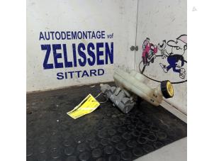 Gebruikte Hoofdremcilinder Ford Transit 2.0 TDdi 16V 260S Prijs € 36,75 Margeregeling aangeboden door Zelissen V.O.F. autodemontage