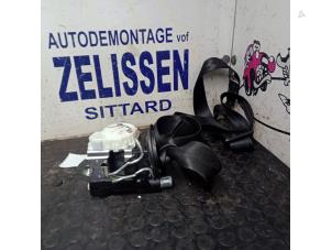 Gebruikte Veiligheidsgordel links-voor Volkswagen Polo V (6R) 1.2 TDI 12V BlueMotion Prijs € 131,25 Margeregeling aangeboden door Zelissen V.O.F. autodemontage