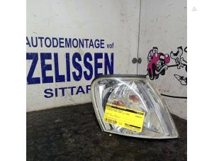 Gebruikte Knipperlichtglas rechts Mitsubishi Space Star (DG) 1.6 16V Prijs € 15,75 Margeregeling aangeboden door Zelissen V.O.F. autodemontage