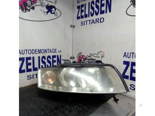 Gebruikte Koplamp rechts Audi A4 (B6) 2.0 20V Prijs € 73,50 Margeregeling aangeboden door Zelissen V.O.F. autodemontage