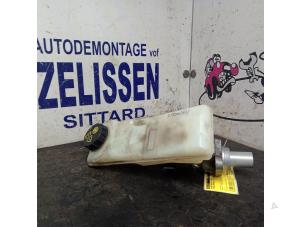 Gebruikte Hoofdremcilinder Ford Mondeo IV Wagon 2.0 16V Flexifuel Prijs € 31,50 Margeregeling aangeboden door Zelissen V.O.F. autodemontage