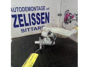 Gebruikte Hoofdremcilinder Peugeot 208 I (CA/CC/CK/CL) 1.2 12V e-THP PureTech 110 Prijs € 42,00 Margeregeling aangeboden door Zelissen V.O.F. autodemontage