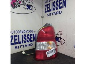 Gebruikte Achterlicht rechts Mazda Demio (DW) 1.5 16V Prijs € 57,75 Margeregeling aangeboden door Zelissen V.O.F. autodemontage