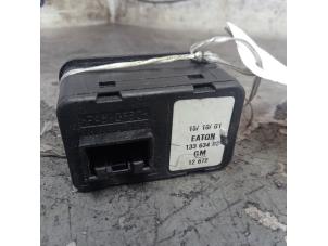 Gebruikte Raam schakelaar elektrisch Opel Astra G (F67) 1.6 16V Prijs € 15,75 Margeregeling aangeboden door Zelissen V.O.F. autodemontage