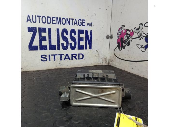 Gebruikte Module Koeling BMW X3 (E83) 2.0d 16V Prijs € 31,50 Margeregeling aangeboden door Zelissen V.O.F. autodemontage