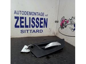 Gebruikte Deurgreep 4Deurs rechts-achter BMW X3 (E83) 2.0d 16V Prijs € 21,00 Margeregeling aangeboden door Zelissen V.O.F. autodemontage