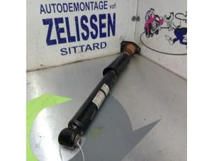 Gebruikte Schokbreker rechts-achter BMW X3 (E83) 2.0d 16V Prijs € 36,75 Margeregeling aangeboden door Zelissen V.O.F. autodemontage