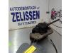 BMW X3 (E83) 2.0d 16V Remklauw (Tang) links-voor