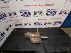 Gebruikte Uitlaat Einddemper Opel Zafira (F75) 2.0 DTI 16V Prijs € 42,00 Margeregeling aangeboden door Zelissen V.O.F. autodemontage