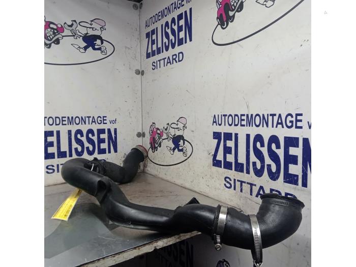 Gebruikte Intercooler Slang Volkswagen Scirocco (137/13AD) 1.4 TSI 160 16V Prijs € 68,25 Margeregeling aangeboden door Zelissen V.O.F. autodemontage