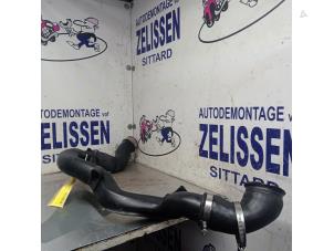 Gebruikte Intercooler Slang Volkswagen Scirocco (137/13AD) 1.4 TSI 160 16V Prijs € 68,25 Margeregeling aangeboden door Zelissen V.O.F. autodemontage