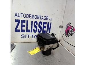 Gebruikte ABS Pomp Mercedes Vito (639.6) 2.2 109 CDI 16V Prijs € 257,25 Margeregeling aangeboden door Zelissen V.O.F. autodemontage