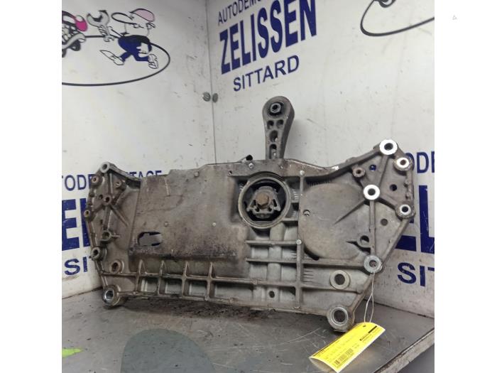 Gebruikte Subframe Volkswagen Scirocco (137/13AD) 1.4 TSI 160 16V Prijs € 52,50 Margeregeling aangeboden door Zelissen V.O.F. autodemontage