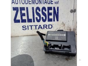Gebruikte Deur module Audi A6 Avant (C6) 2.0 TDI 16V Prijs € 26,25 Margeregeling aangeboden door Zelissen V.O.F. autodemontage