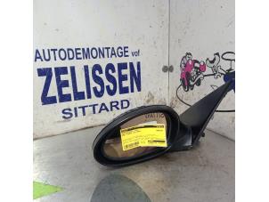 Gebruikte Spiegel Buiten links BMW 1 serie (E87/87N) 118i 16V Prijs € 42,00 Margeregeling aangeboden door Zelissen V.O.F. autodemontage