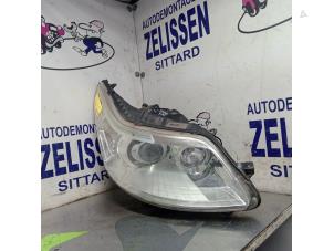 Gebruikte Koplamp links Citroen C4 Coupé (LA) 2.0 16V Prijs € 157,50 Margeregeling aangeboden door Zelissen V.O.F. autodemontage