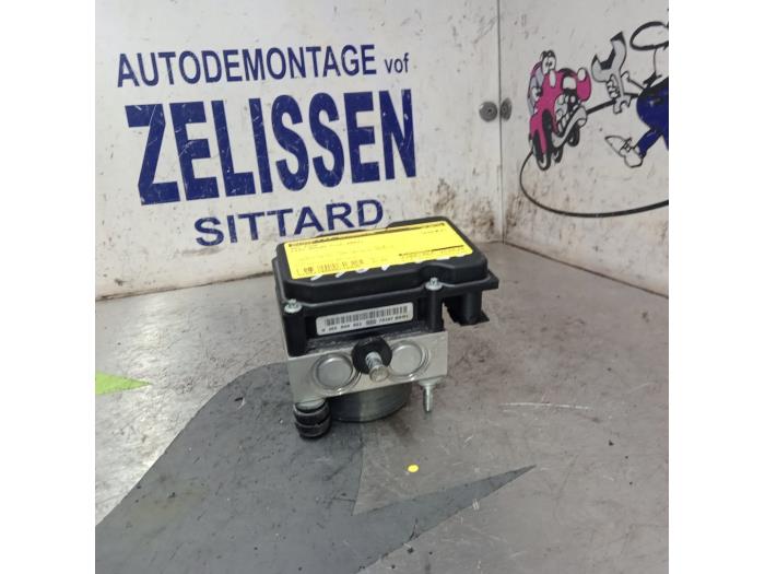 Gebruikte ABS Pomp Fiat Bravo (198A) 1.4 16V Prijs € 78,75 Margeregeling aangeboden door Zelissen V.O.F. autodemontage