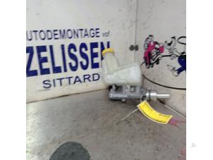 Gebruikte Hoofdremcilinder Fiat Bravo (198A) 1.4 16V Prijs € 21,00 Margeregeling aangeboden door Zelissen V.O.F. autodemontage