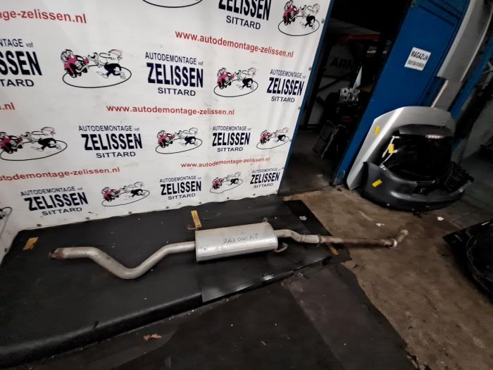 Gebruikte Uitlaat Middendemper Mercedes Vito (639.6) 2.2 109 CDI 16V Prijs € 78,75 Margeregeling aangeboden door Zelissen V.O.F. autodemontage