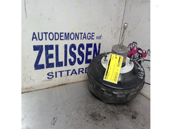 Gebruikte Rembekrachtiger Opel Insignia Sports Tourer 1.6 Turbo 16V Ecotec Prijs € 68,25 Margeregeling aangeboden door Zelissen V.O.F. autodemontage