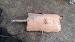 Gebruikte Uitlaat Middendemper Renault Espace (JE) 2.0i RTE,RXE Prijs € 42,00 Margeregeling aangeboden door Zelissen V.O.F. autodemontage