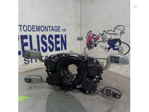 Gebruikte Combischakelaar Stuurkolom BMW 7-Serie Prijs € 131,25 Margeregeling aangeboden door Zelissen V.O.F. autodemontage