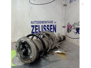 Gebruikte Mac Phersonpoot rechts-voor BMW 7 serie (E65/E66/E67) 730d 24V Prijs € 131,25 Margeregeling aangeboden door Zelissen V.O.F. autodemontage