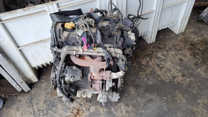 Gebruikte Motor Fiat Doblo Cargo (223) 1.9 JTD Multijet Prijs € 675,00 Margeregeling aangeboden door Zelissen V.O.F. autodemontage
