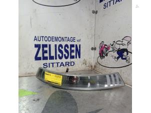 Gebruikte Pinker rechts Nissan Primastar 2.5 dCi 140 16V Prijs € 21,00 Margeregeling aangeboden door Zelissen V.O.F. autodemontage