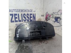 Gebruikte Cockpit Volkswagen Passat Variant (3C5) 2.0 FSI 16V Prijs € 99,75 Margeregeling aangeboden door Zelissen V.O.F. autodemontage