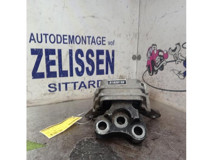 Gebruikte Motorrubber Alfa Romeo Giulietta (940) 1.4 TB 16V MultiAir Prijs € 47,25 Margeregeling aangeboden door Zelissen V.O.F. autodemontage