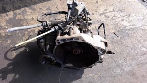 Gebruikte Versnellingsbak Volkswagen New Beetle (9C1/9G1) 1.6 Prijs € 262,50 Margeregeling aangeboden door Zelissen V.O.F. autodemontage