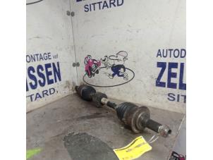 Gebruikte Aandrijfas links-voor Suzuki SX4 (EY/GY) 1.6 16V VVT Grip 4x4 Prijs € 52,50 Margeregeling aangeboden door Zelissen V.O.F. autodemontage