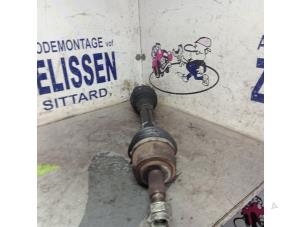 Gebruikte Aandrijfas links-voor Alfa Romeo Giulietta (940) 1.4 TB 16V MultiAir Prijs € 152,25 Margeregeling aangeboden door Zelissen V.O.F. autodemontage