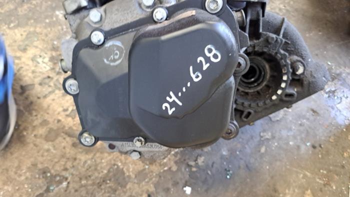 Versnellingsbak van een Chevrolet Aveo (300) 1.3 D 16V 2012