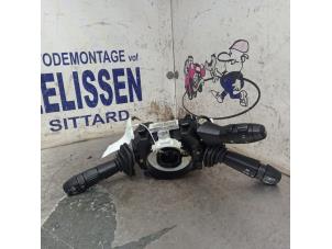 Gebruikte Combischakelaar Stuurkolom Fiat Bravo (198A) 1.4 16V Prijs € 84,00 Margeregeling aangeboden door Zelissen V.O.F. autodemontage