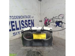 Gebruikte Instrumentenpaneel Nissan Note (E11) 1.6 16V Prijs € 63,00 Margeregeling aangeboden door Zelissen V.O.F. autodemontage