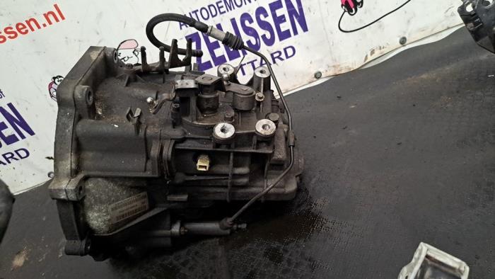 Gebruikte Versnellingsbak BMW Mini (R50/53) 1.6 16V One Prijs € 997,50 Margeregeling aangeboden door Zelissen V.O.F. autodemontage