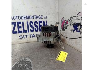 Gebruikte Dynamo Mercedes C-Klasse Prijs € 47,25 Margeregeling aangeboden door Zelissen V.O.F. autodemontage
