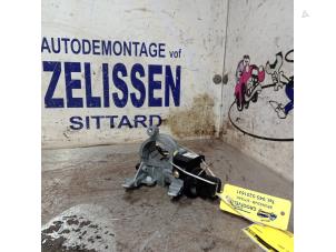 Gebruikte Sleutel + Contactslot Mitsubishi Colt (Z2/Z3) 1.3 16V Prijs € 42,00 Margeregeling aangeboden door Zelissen V.O.F. autodemontage