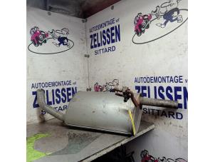 Gebruikte Uitlaat Middendemper Smart Forfour (454) 1.0 12V Prijs € 31,50 Margeregeling aangeboden door Zelissen V.O.F. autodemontage