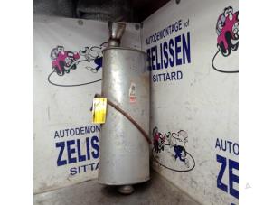 Gebruikte Uitlaat Einddemper Peugeot 206 CC (2D) 2.0 16V Prijs € 42,00 Margeregeling aangeboden door Zelissen V.O.F. autodemontage