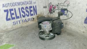 Gebruikte Servopomp Peugeot 206+ (2L/M) 1.1 XR,XS Prijs € 57,75 Margeregeling aangeboden door Zelissen V.O.F. autodemontage