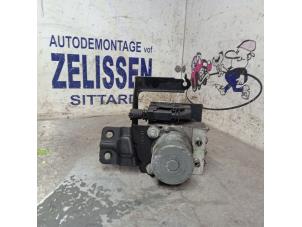 Gebruikte ABS Pomp Nissan Qashqai (J10) 2.0 16V Prijs € 257,25 Margeregeling aangeboden door Zelissen V.O.F. autodemontage