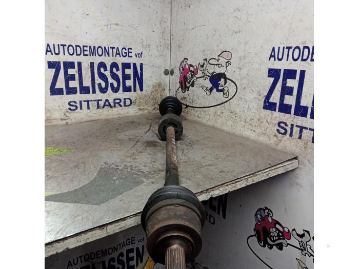 Gebruikte Steekas rechts-voor Fiat Grande Punto (199) 1.2 Prijs € 36,75 Margeregeling aangeboden door Zelissen V.O.F. autodemontage